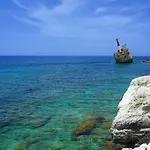 2 Bedroom E8 Located Pool Level, Sea View, Free Wifi Peyia
