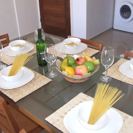2 Bedroom E8 Located Pool Level, Sea View, Free Wifi Apartment Peyia