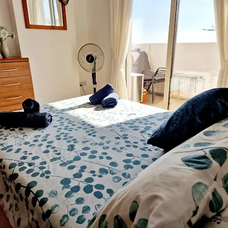 2 Bedroom E8 Located Pool Level, Sea View, Free Wifi * Peyia